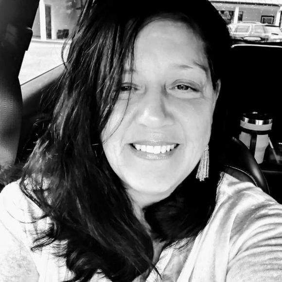 Meet your Posher, Jayne - Picture 1 of 2